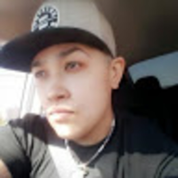 Meet your Posher, Jessica - Picture 1 of 1